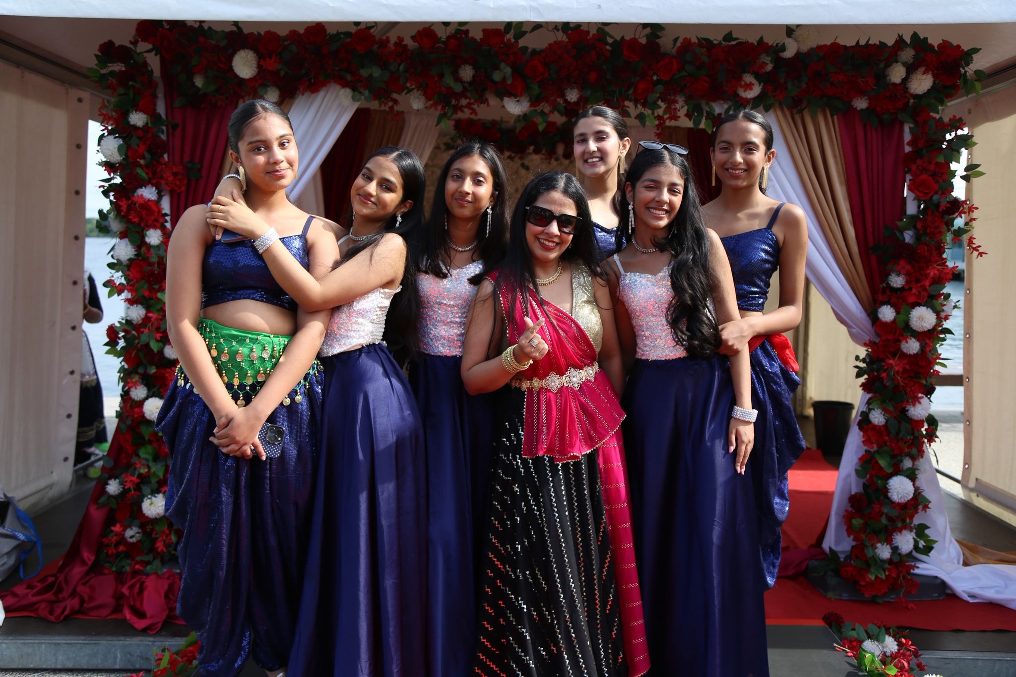 Teenagers Bollywood dance performance group